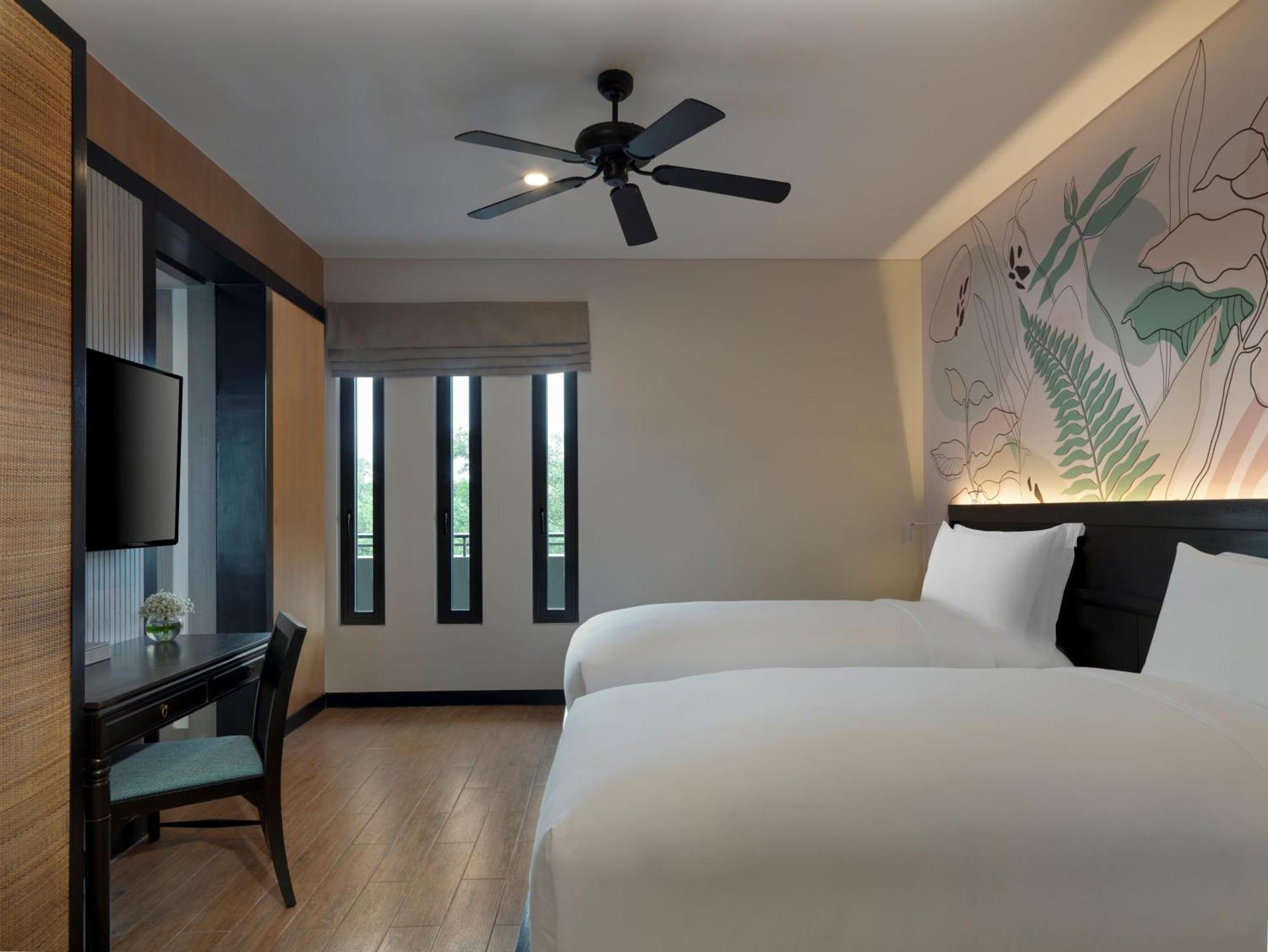 Avani Plus Mai Khao Phuket Suites Kültér fotó