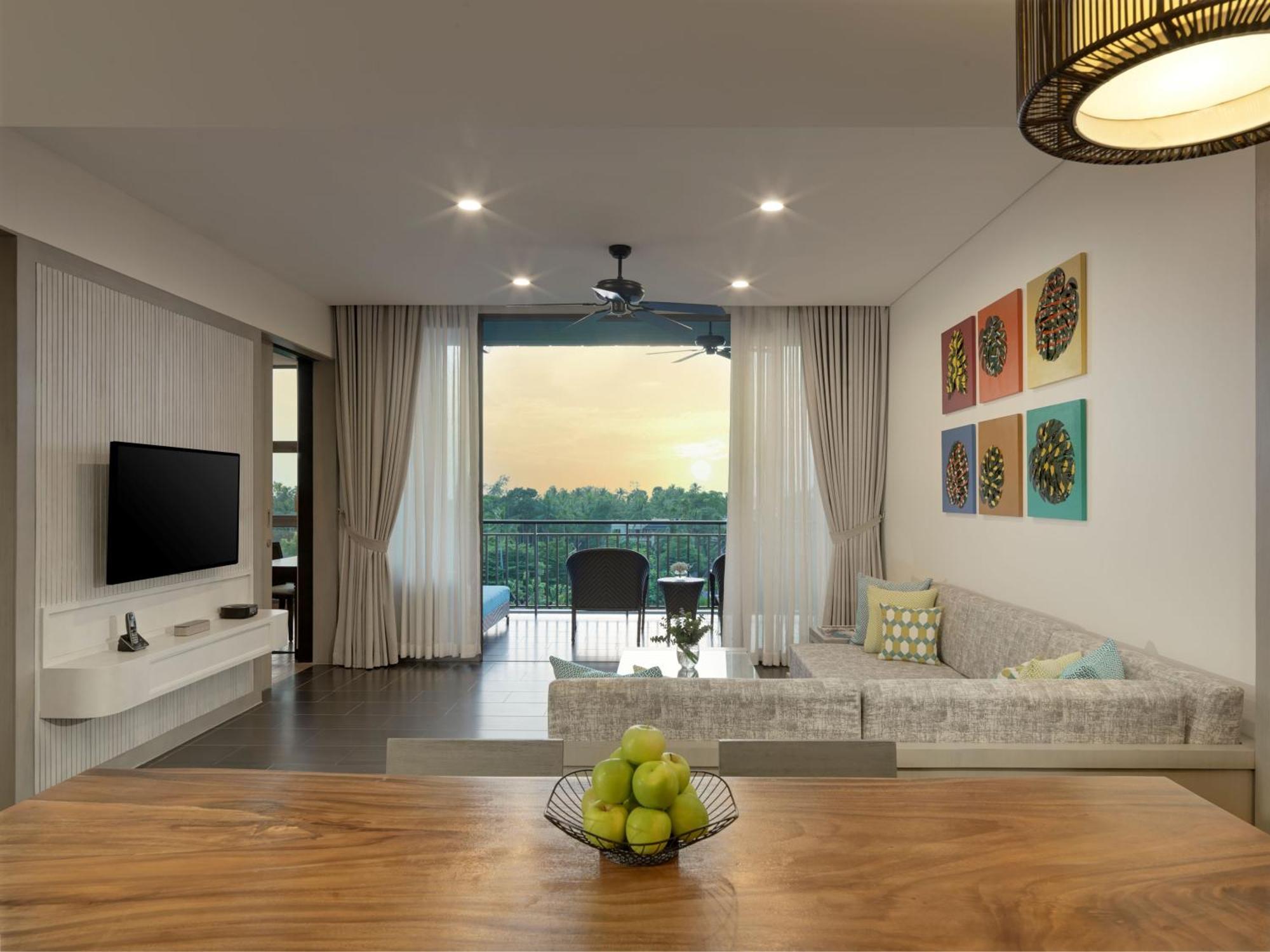 Avani Plus Mai Khao Phuket Suites Kültér fotó