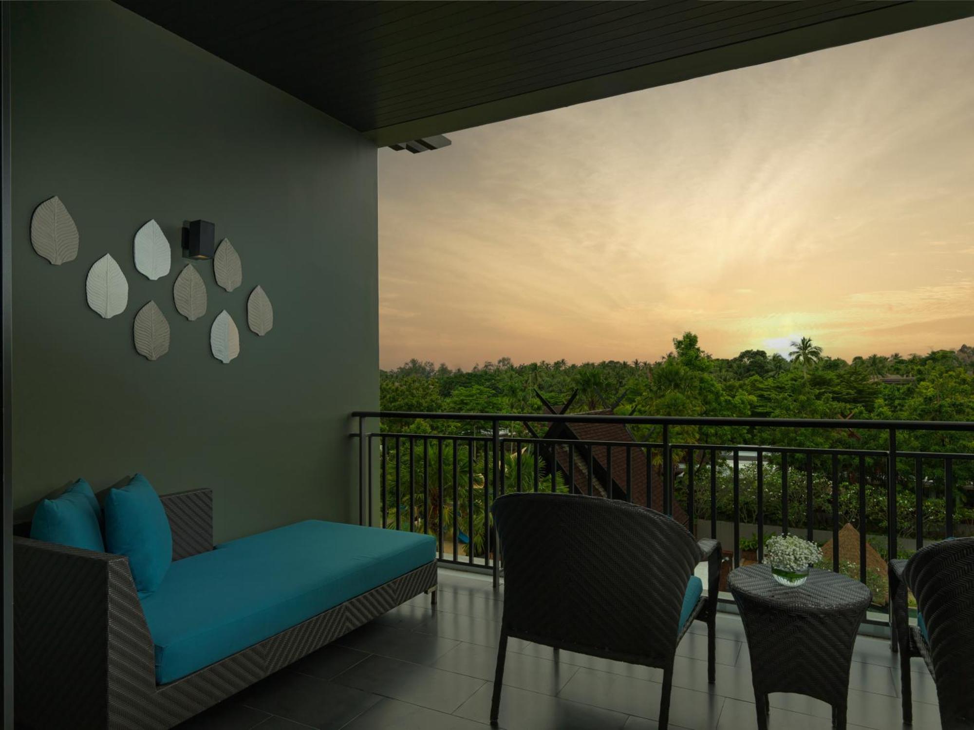 Avani Plus Mai Khao Phuket Suites Kültér fotó