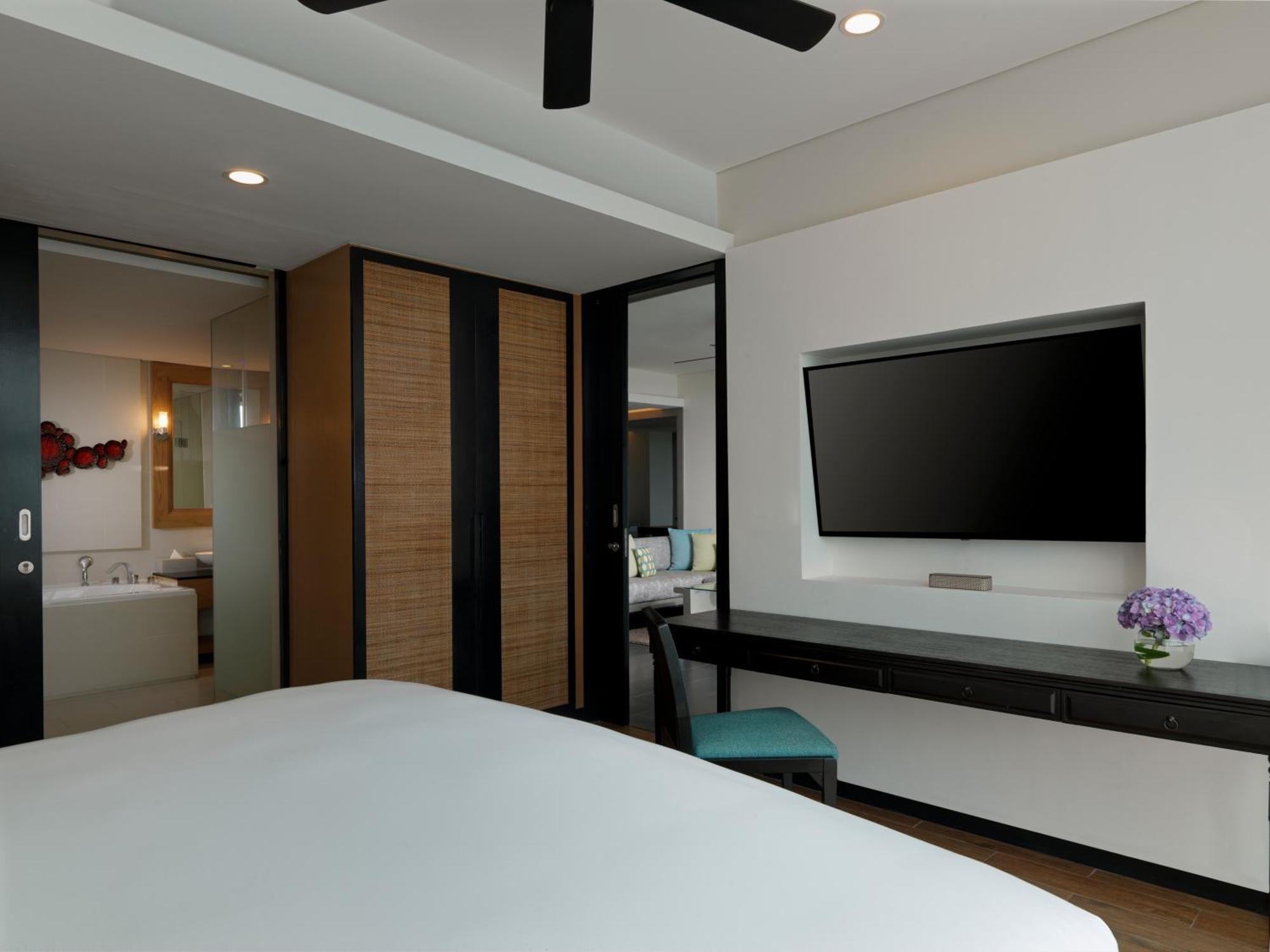 Avani Plus Mai Khao Phuket Suites Kültér fotó