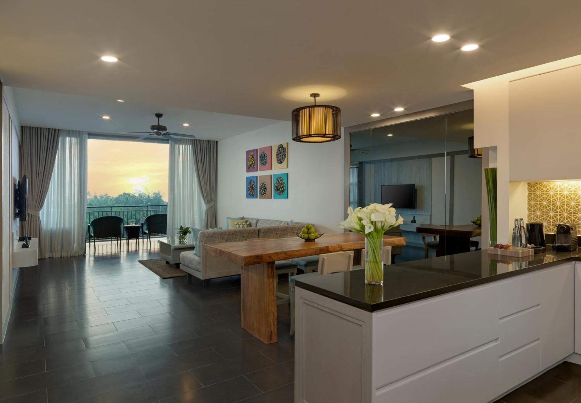 Avani Plus Mai Khao Phuket Suites Kültér fotó