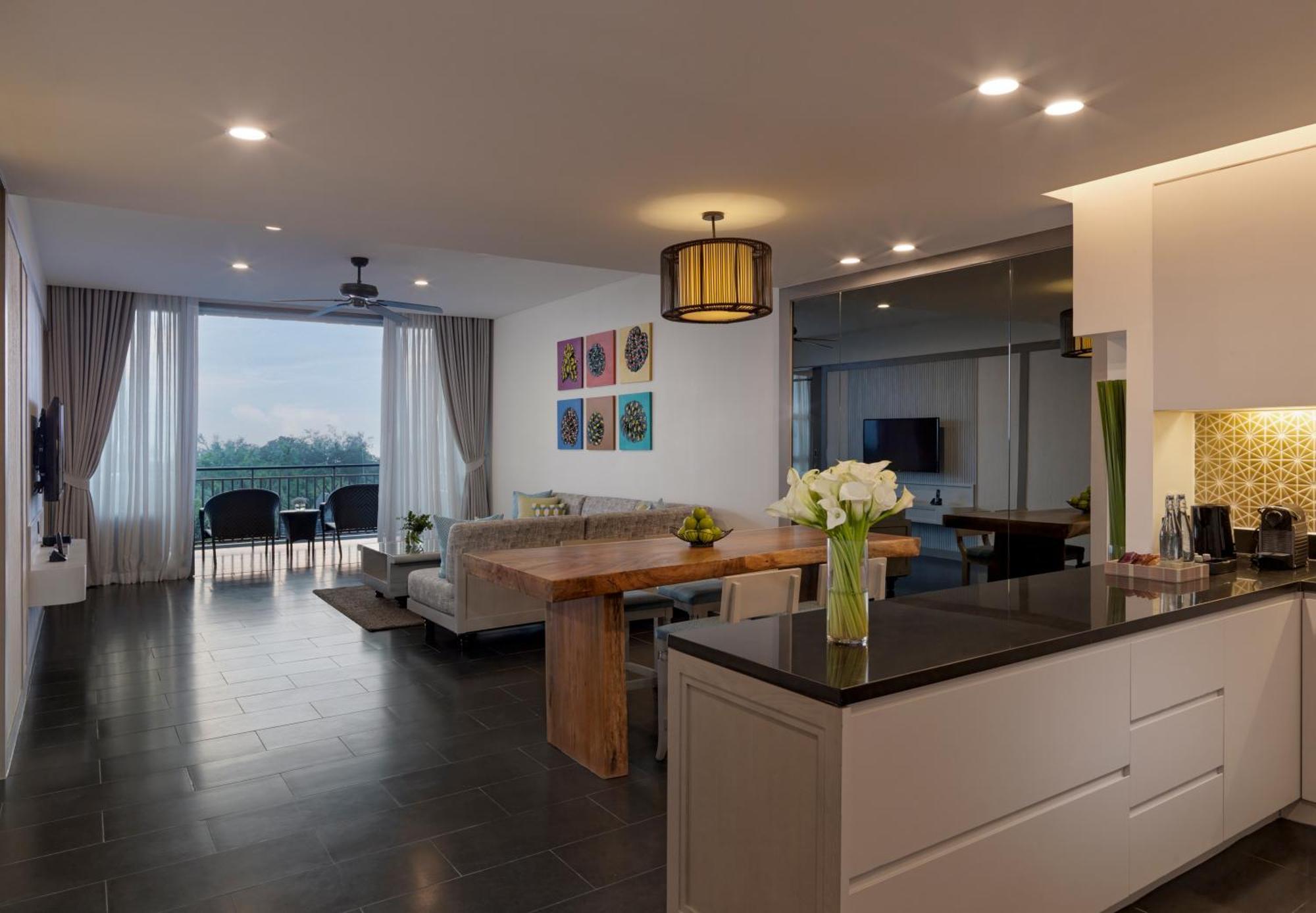 Avani Plus Mai Khao Phuket Suites Kültér fotó